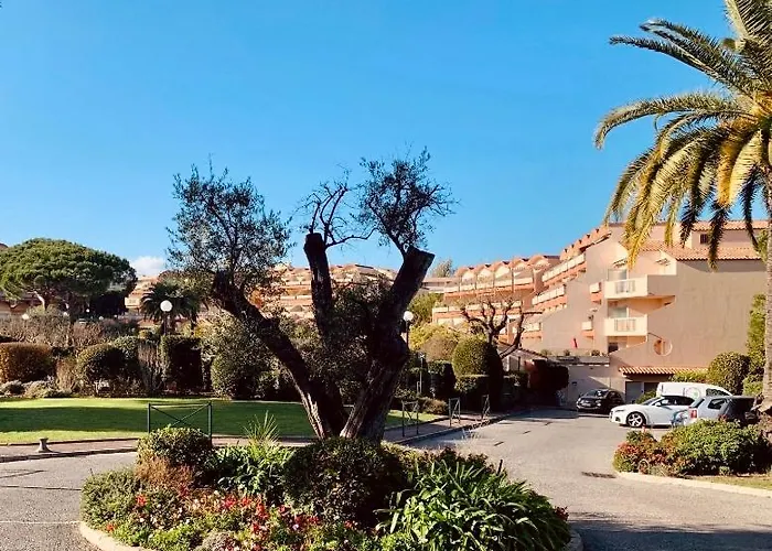 Secured Parc Velusine With Private Parking, Terrace, Pools And Tennis Courts. Apartment *